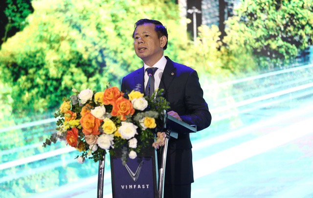Phó Chủ tịch kiêm Tổng Giám đốc Tập đoàn Vingroup Nguyễn Việt Quang phát biểu.